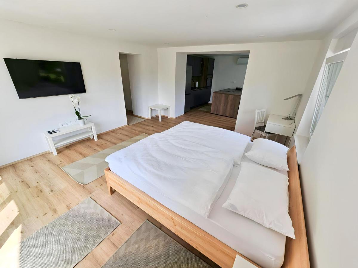 Appartement Charming Bella Hideout - Adults Only à Jesenice Extérieur photo