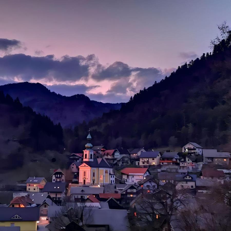 Appartement Charming Bella Hideout - Adults Only à Jesenice Extérieur photo