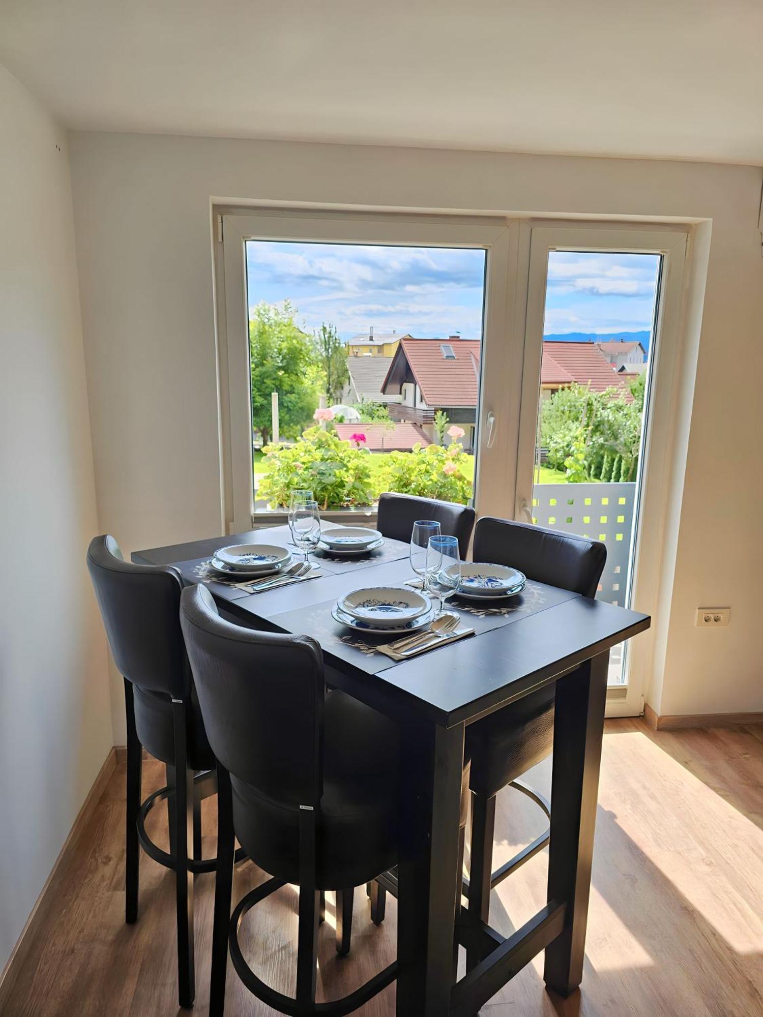 Appartement Charming Bella Hideout - Adults Only à Jesenice Extérieur photo